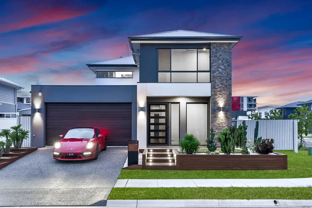 Luxury Newport Residence with Pool, Side Access & Designer Finishes