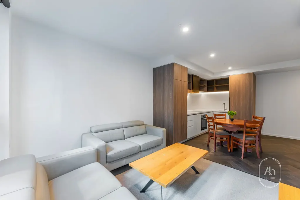Furnished 2-Bedroom City Apartment in Prime Location
