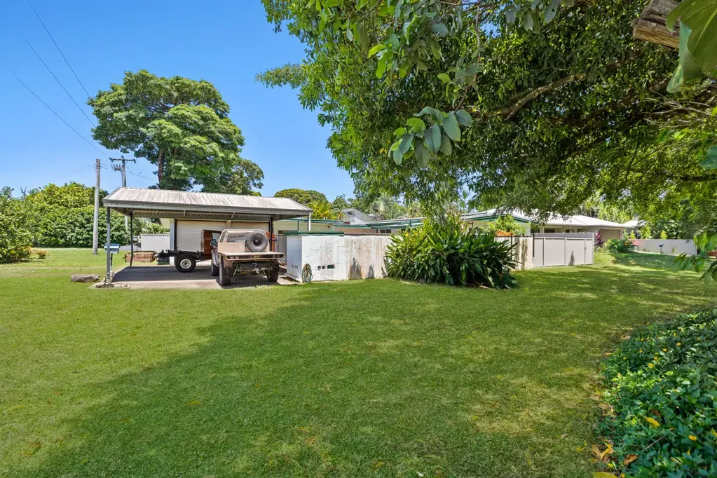 19 Sandwich Street, Kamerunga, QLD 4870