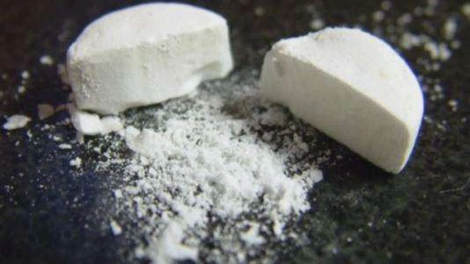 1死12送医!北加发生集体过量服用芬太尼毒品案件!毒友聚集群吸...