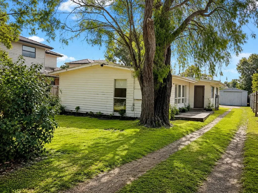 Seaford 3ਬੈੱਡਰੂਮ Approx. 1,097m² of Opportunity in the Heart of Seaford
