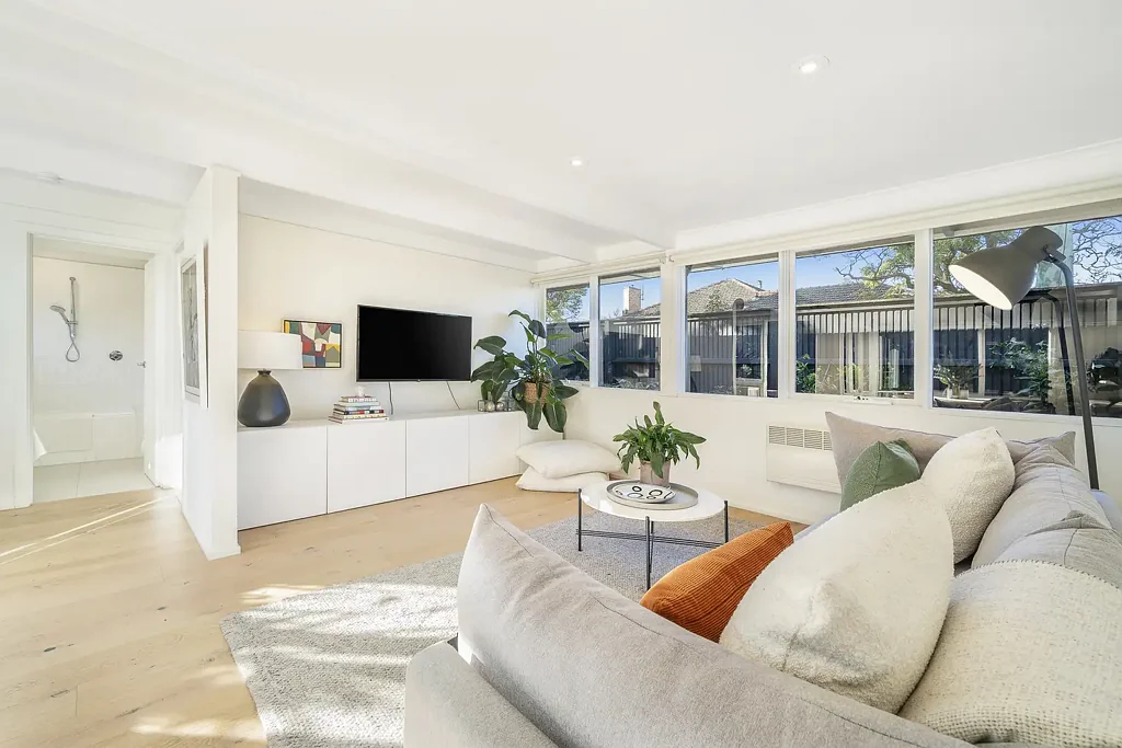 Brighton East 3ห้องนอน Stylish, Light-Filled Freestanding Living in a Quiet Brighton East Pocket