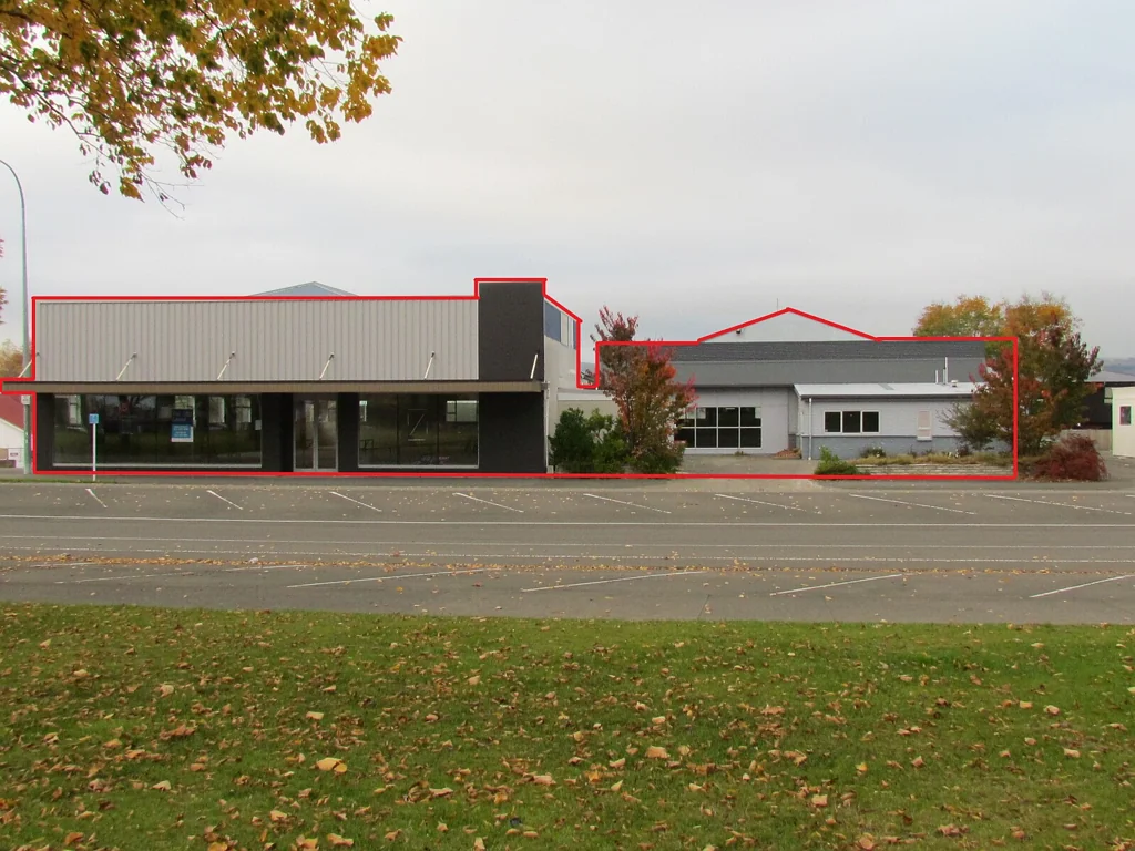 Palmerston North Central  High profile commercial opportunity