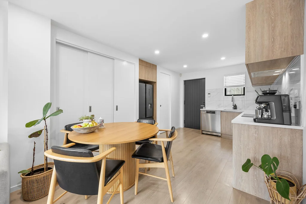 Pakuranga Heights 2 Slaapkamer Value That Demands Attention!