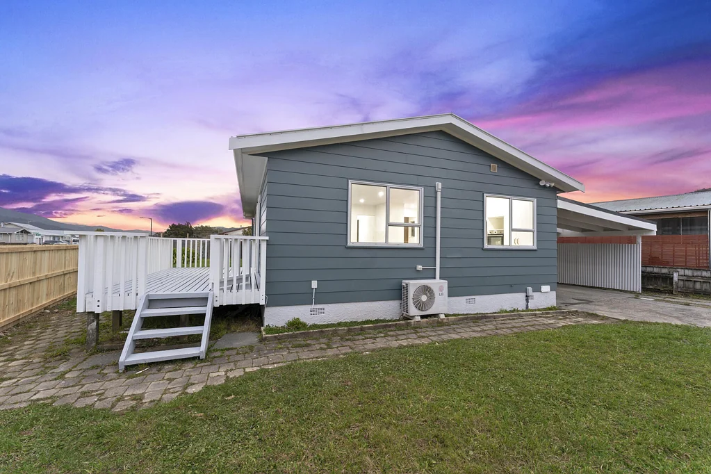 Wainuiomata 3 Slaapkamer Renovated, modern and ready to enjoy
