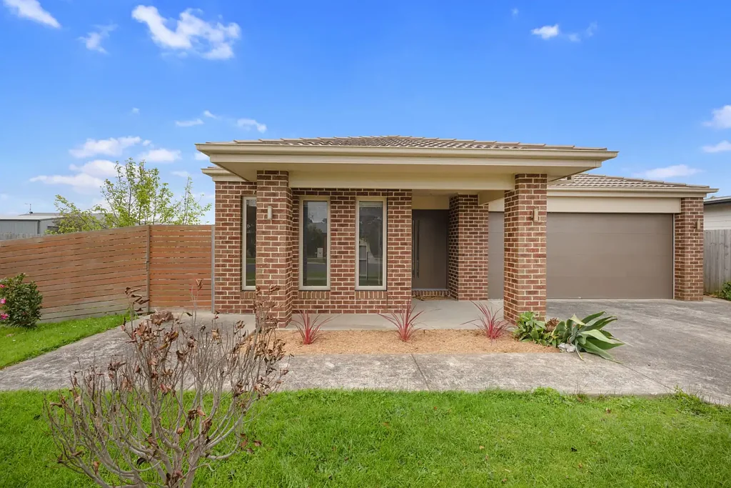 Inverloch 4房  Spacious Family Living in Serene Prom Island Estate
