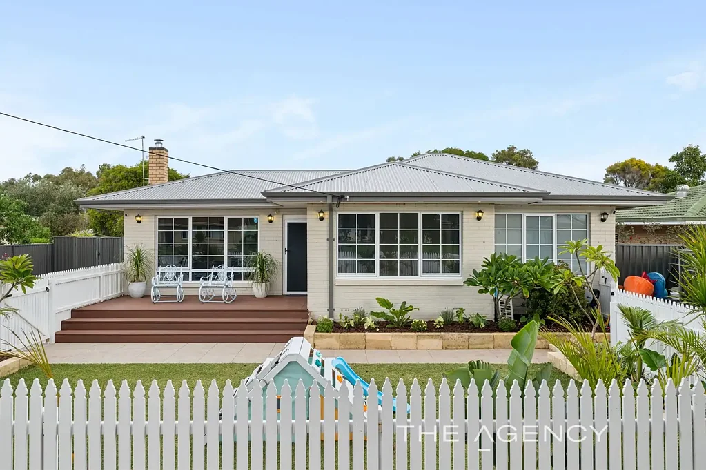 Viveash 2Moenga Too Cute, With Over Half Completed Extension Added - Finish Off & Reap The Reward