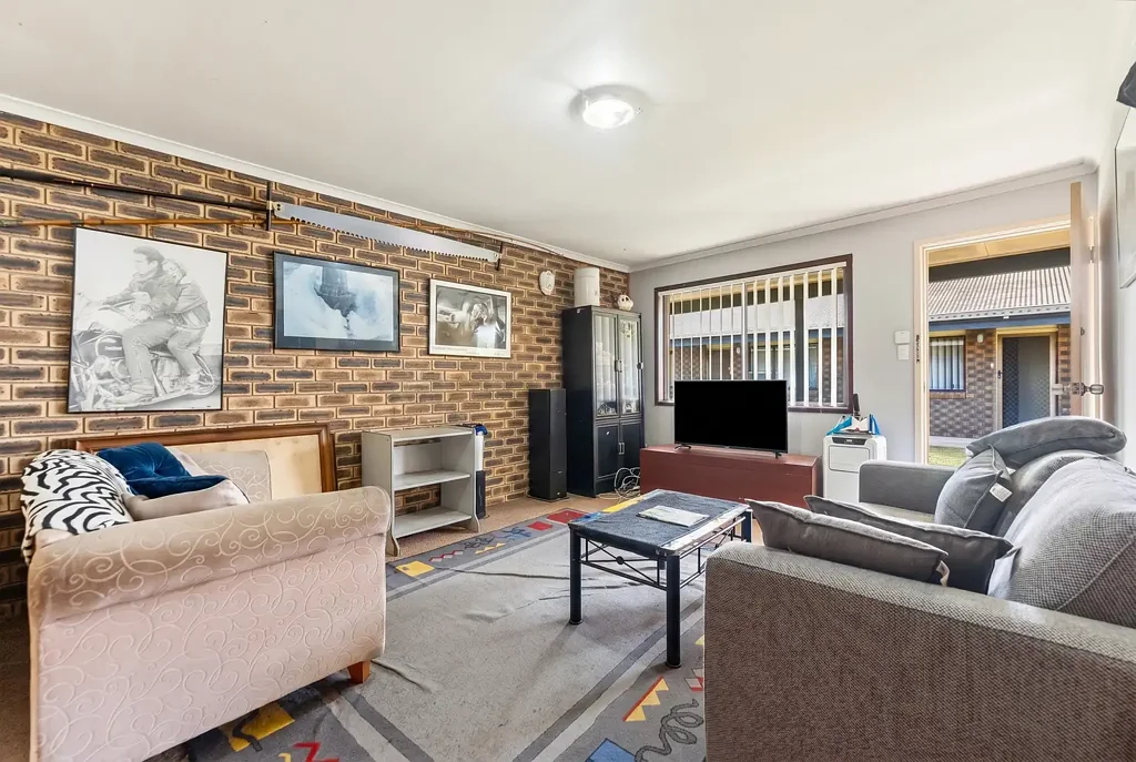 Beenleigh 2Moenga Opportunity Knocks