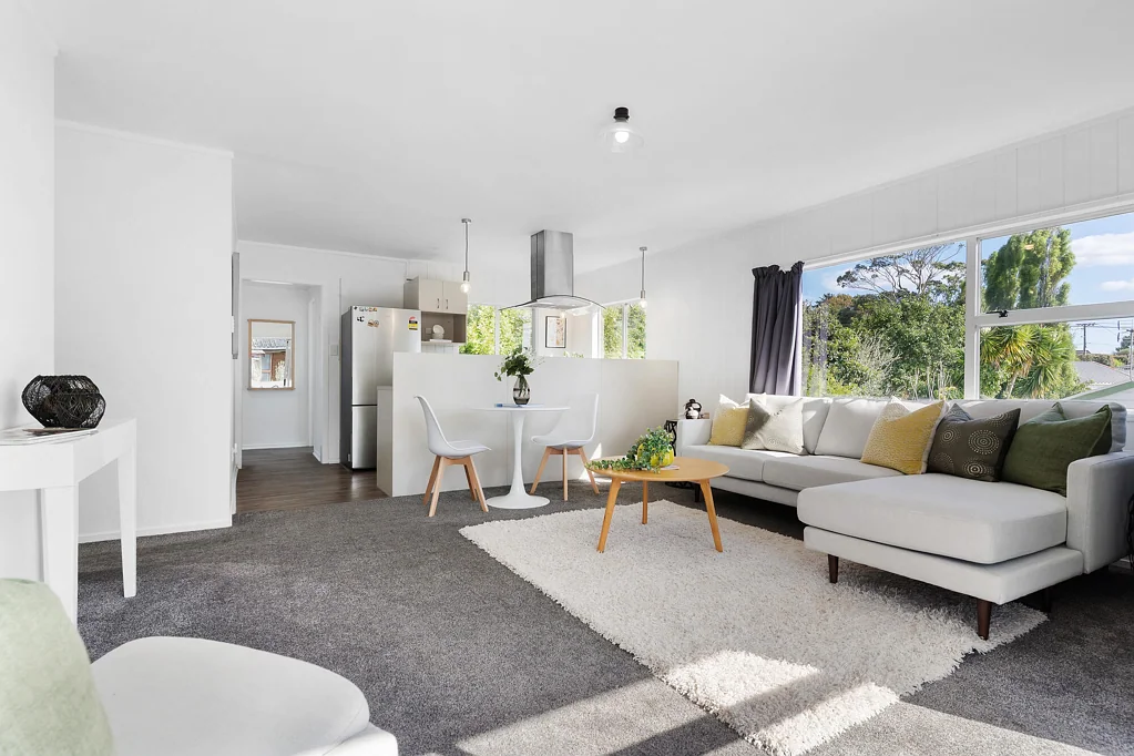 15B Aeroview Drive, Beach Haven, North Shore City, Auckland