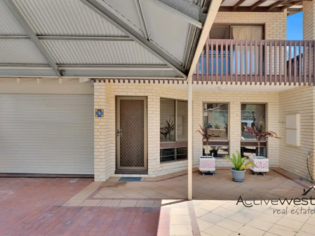 4 Patio Place, Geraldton, WA 6530