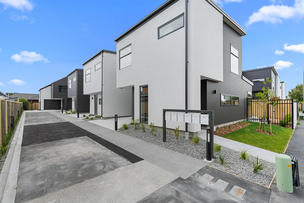 Addington 3कमरा Prime Addington Homes - Limited Supply!