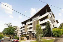 8/11 Priory Street, Indooroopilly