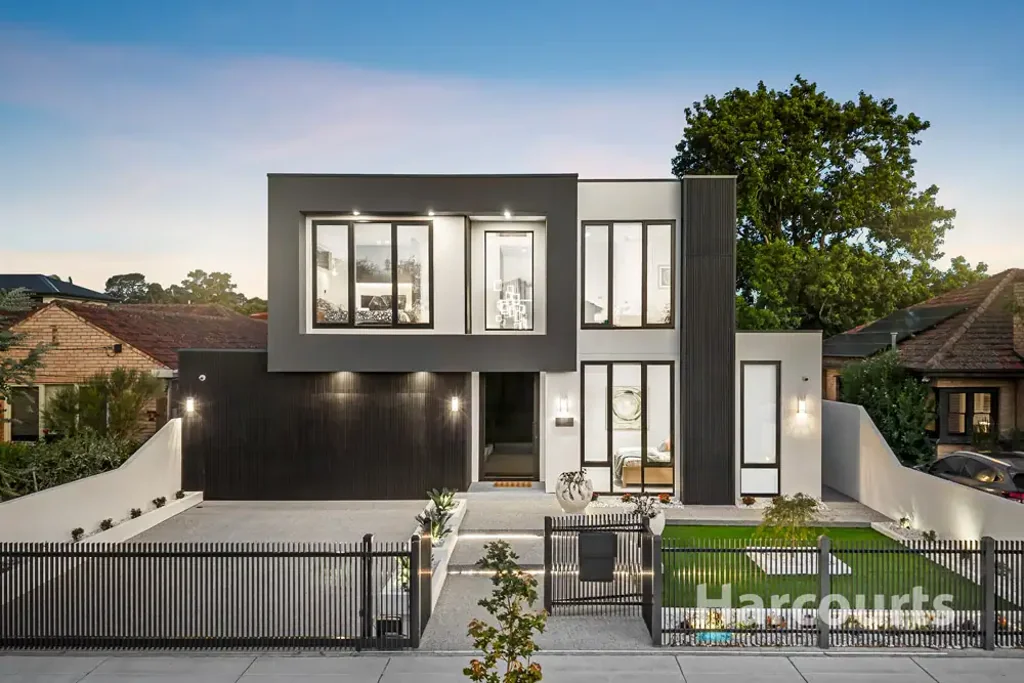32 Sumersett Avenue, Oakleigh South, VIC 3167