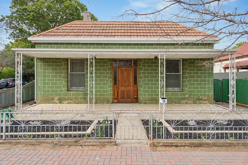 18 Loch Street, Stepney, SA 5069