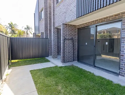 78-80 Hampden Road, South Wentworthville, Parramatta (Northwest suburbs), 3 habitaciones, 2 baños, Townhouse