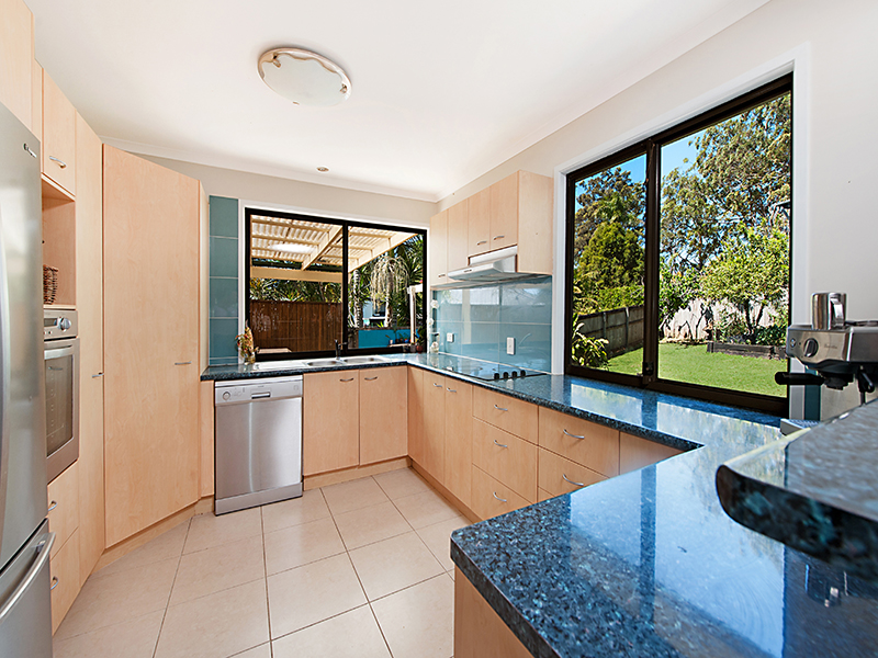 4 HOLLY GREEN CR, PALMWOODS QLD 4555, 0部屋, 0バスルーム, House