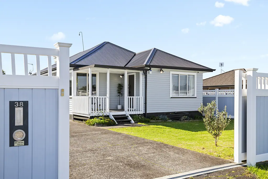 38 Kelvin Road, Papakura, Auckland