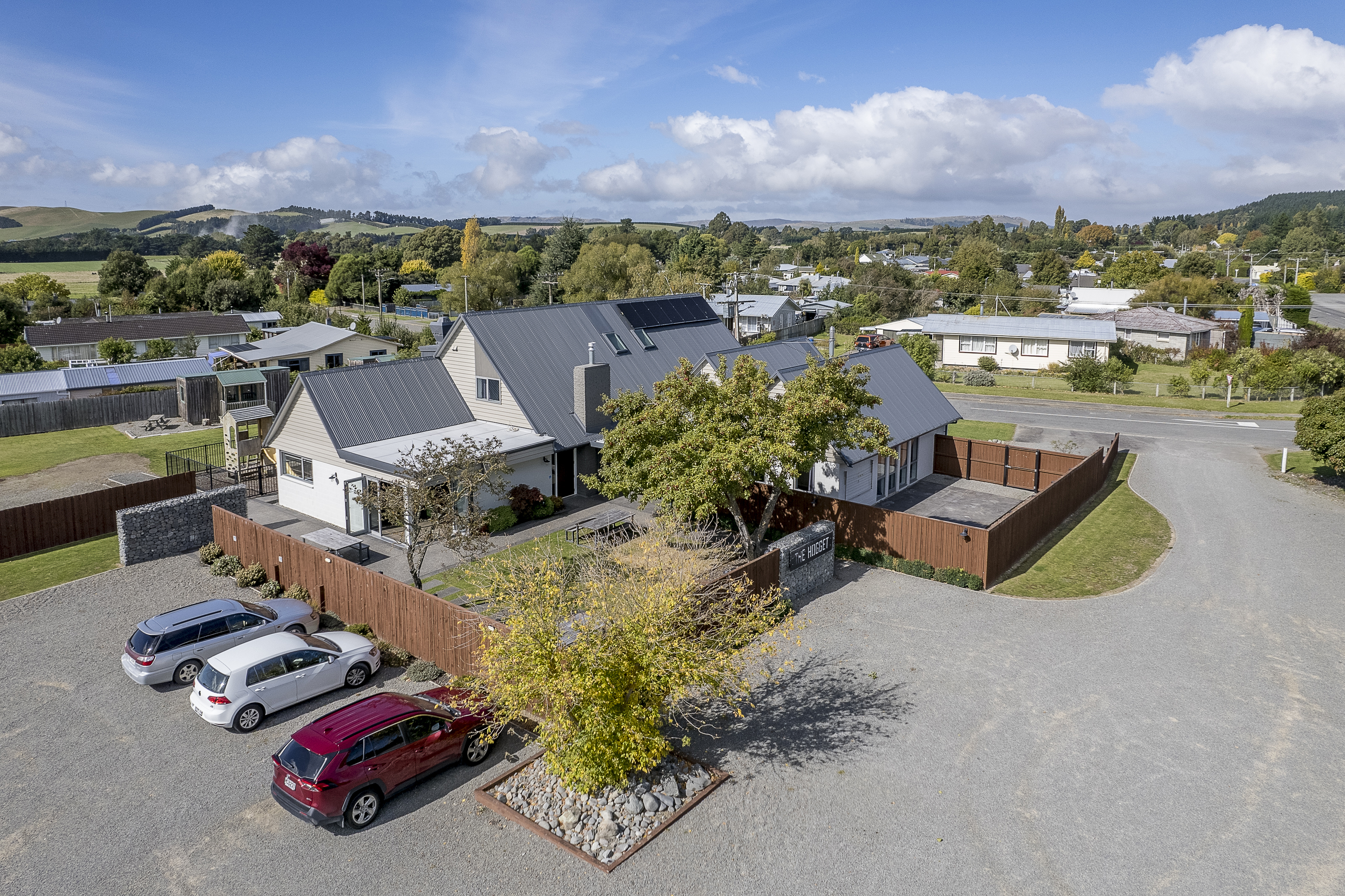 1 Gladstone Street, Hawarden, Hurunui, 8 Bedrooms, 0 Bathrooms, Home & Income