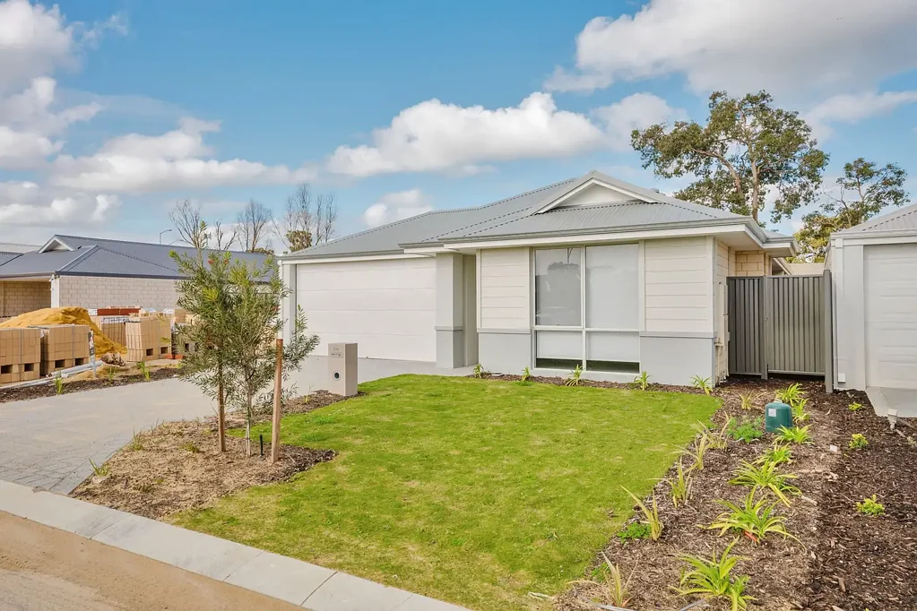 BALDIVIS 4X2 HOME FOR LEASE
