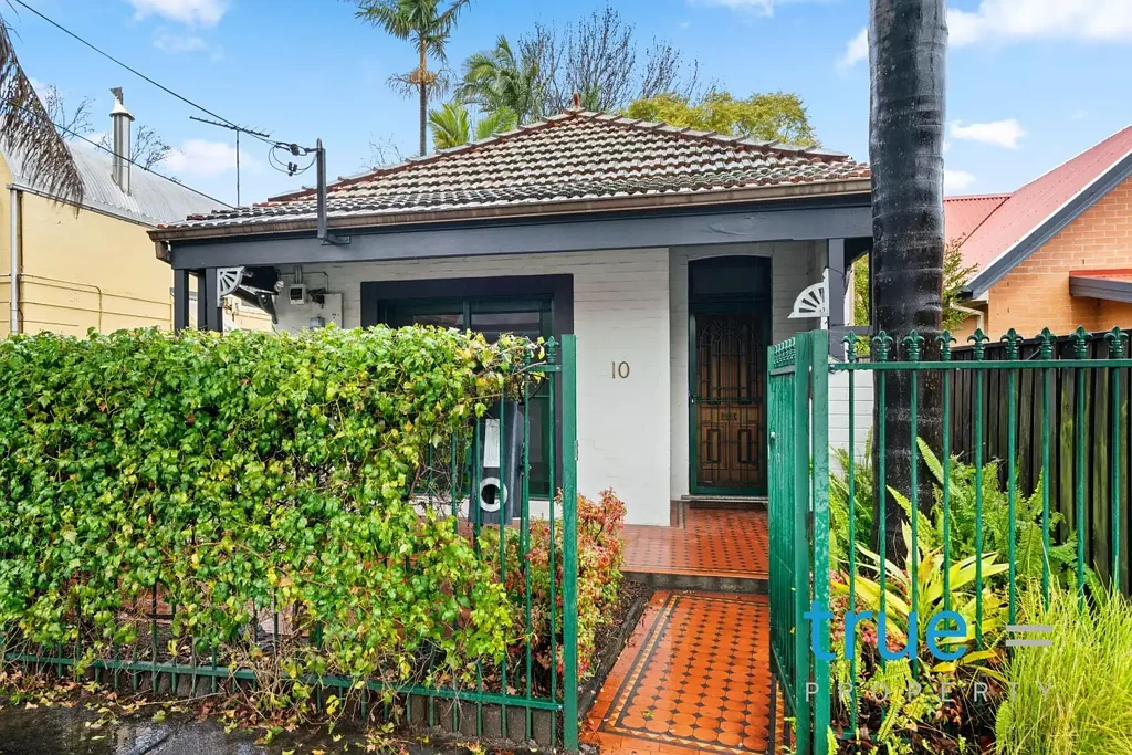 10 Hawthorne Street, Leichhardt, NSW 2040