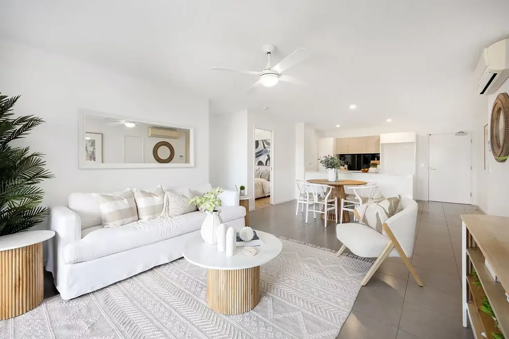 Bundall 4房  🏢 Rare 4-Bedroom Opportunity with Dual Parking & Storage | Vacant Possession | Bundall
