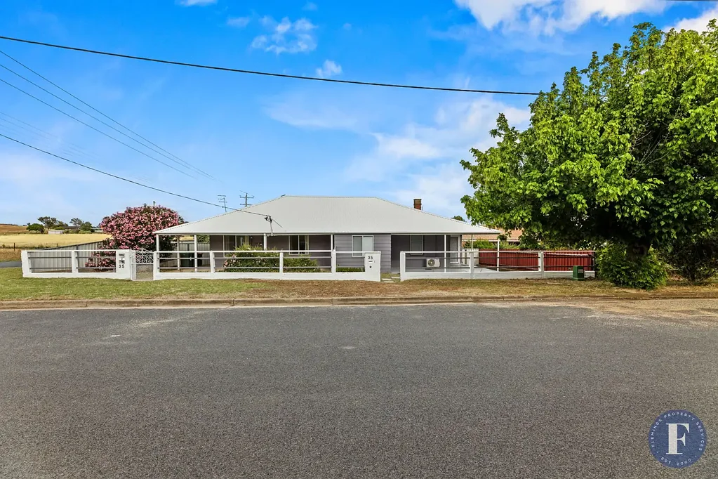 Harden 4Zimmer FULLY RENOVATED DUAL UNIT OPPORTUNITY