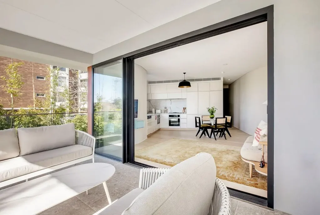 Stylish Architect-Designed Apartment with Harbour Views