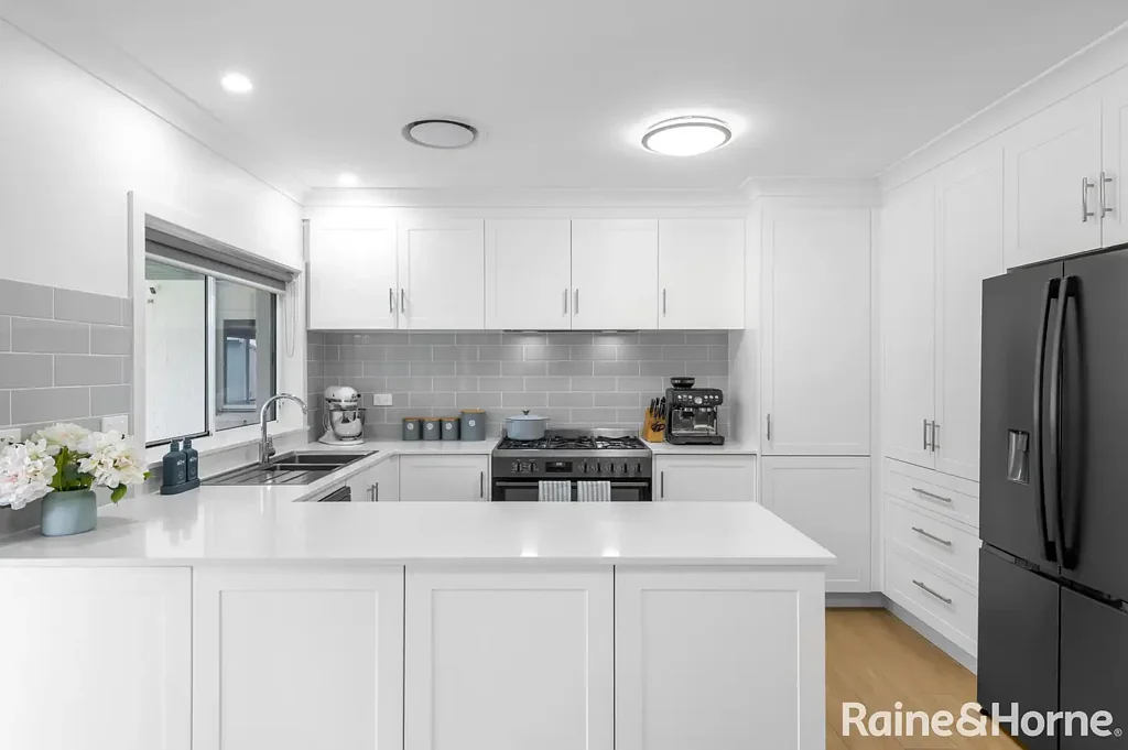 12 Bass Road, Shoalhaven Heads, NSW 2535