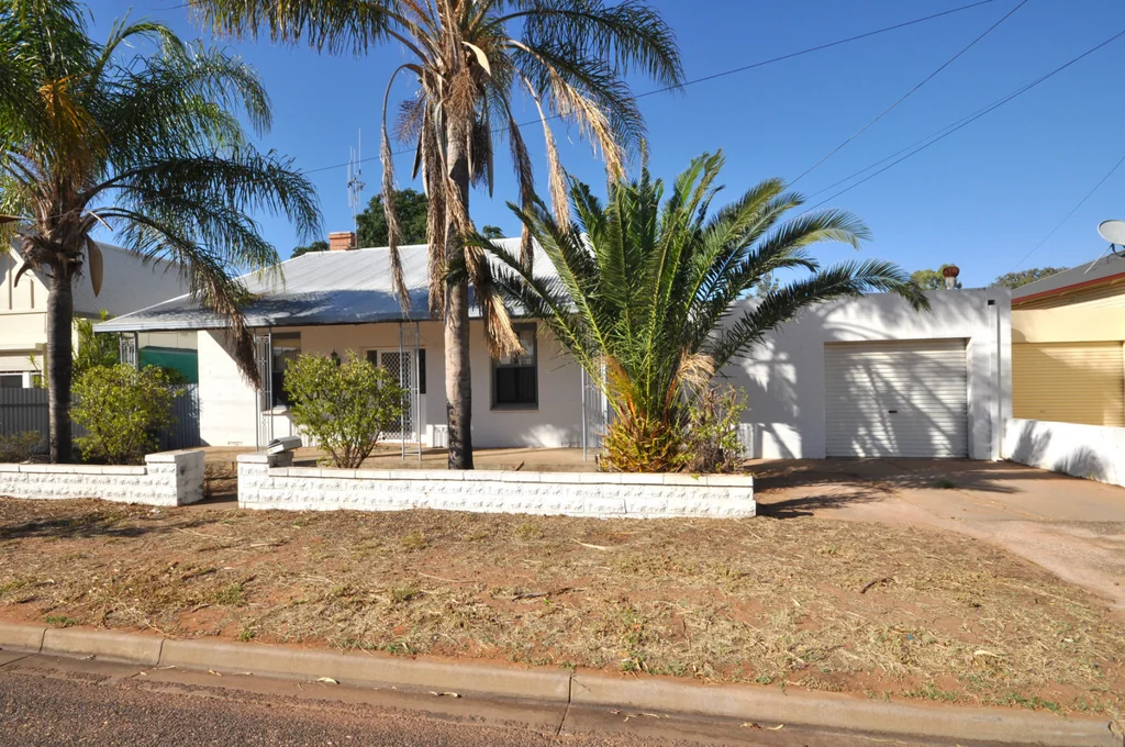 Port Augusta 3ਬੈੱਡਰੂਮ CHARACTER HOME