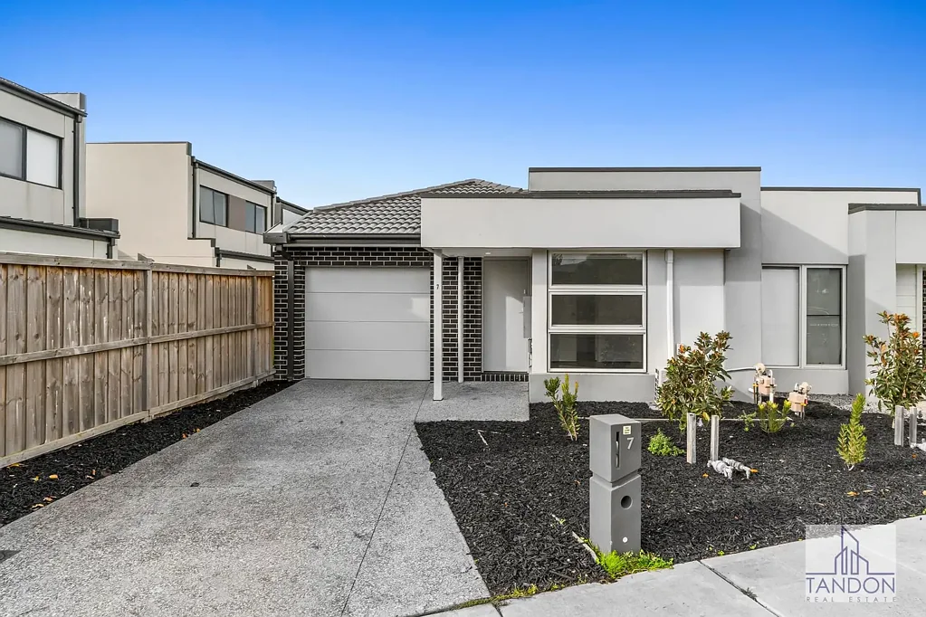 Wyndham Vale 4 Slaapkamer Modern Family Living with Exclusive Residents' Club Access