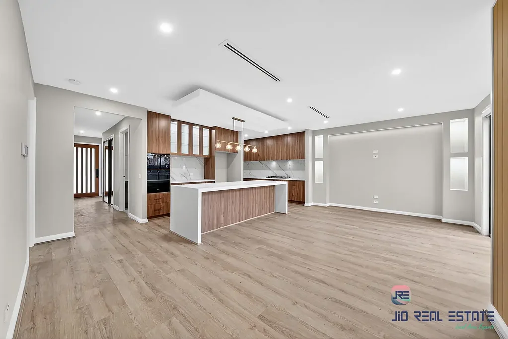 Strathtulloh 4房 全新全面升级的公园景观住宅 | 步行至未来的医院/火车站 BRAND NEW FULLY UPGRADED PARK FACING HOME | WALKING DISTANCE TO FUTURE HOSPITAL/ TRAIN STATION