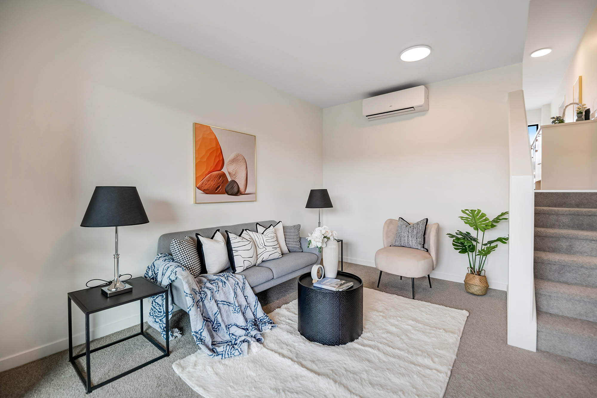 APT 1/3 Kawau Close, Orewa, photo 3