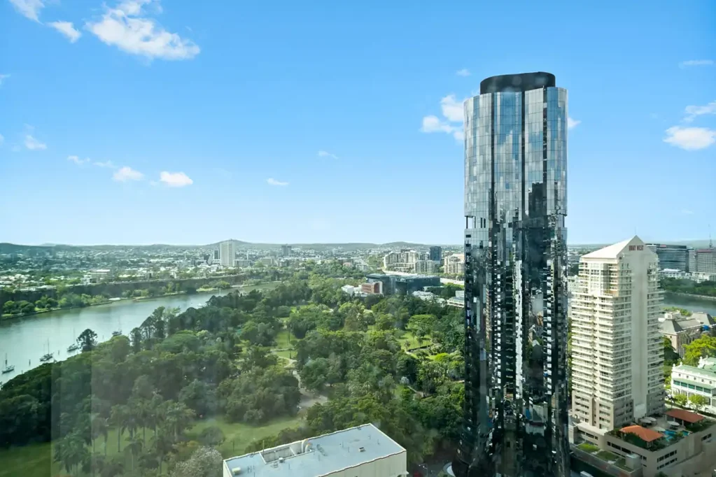 FURNISHED TWO BEDROOM APARTMENT WITH RIVER AND BOTANICAL GARDEN VIEWS @ SKYTOWER
