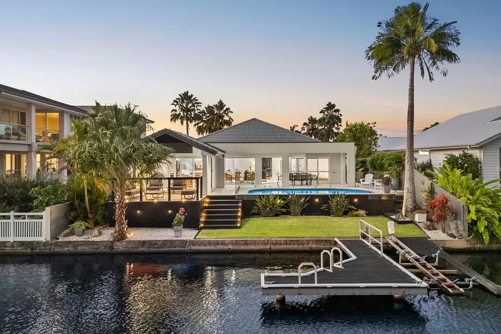 Noosaville 4 Bedroom Single Level Waterfront Living
