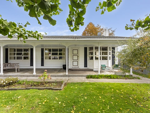 Pahiatua 3房  Charming Home – Central Location!!