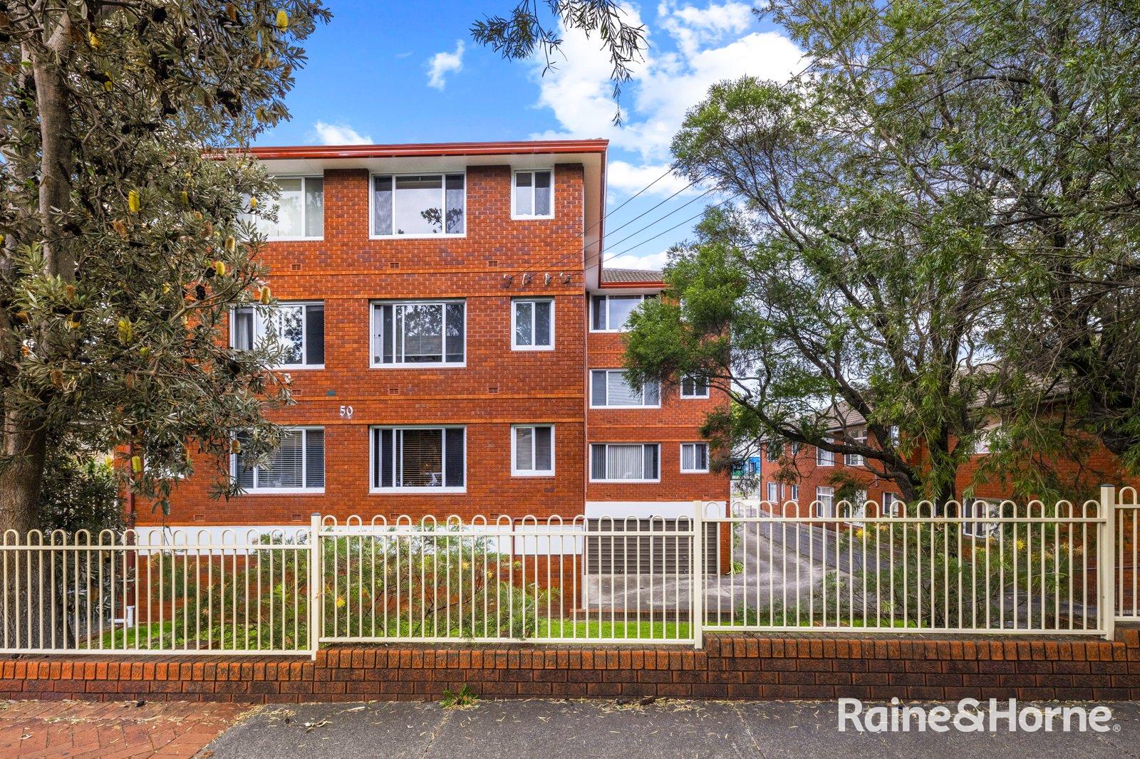 50 CRINAN ST, HURLSTONE PARK NSW 2193, 0 غرف, 0 حمامات, Unit