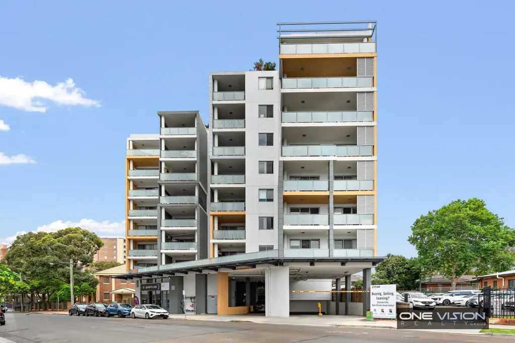 1 bedroom modern unit.