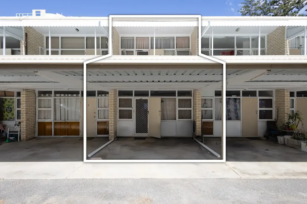 Labrador 2ห้องนอน Smart Investment in a High-Demand Broadwater Pocket