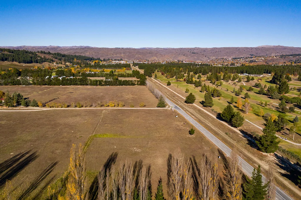 Alexandra  William Hill Estate - Premium lifestyle sections