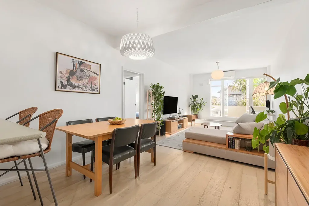 St Kilda 2ਬੈੱਡਰੂਮ Immaculate Living, Ideal Lifestyle Location