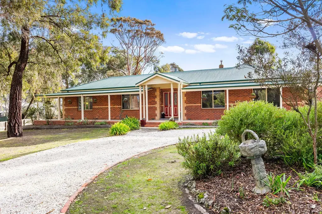 Buninyong 6ਬੈੱਡਰੂਮ Spacious Family Living with Self-Contained Unit in Beautiful Buninyong