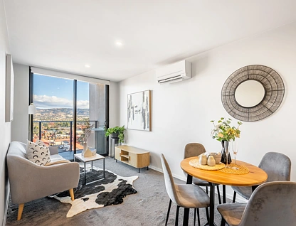 925/335 Anketell Street, Greenway, Tuggeranong District, 2 rūma, 2 rūma horoi, Apartment