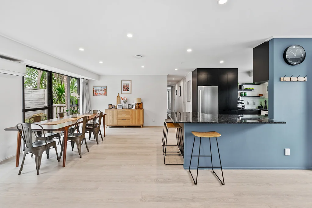 Riverhead 4ਬੈੱਡਰੂਮ Vendor is on the move!