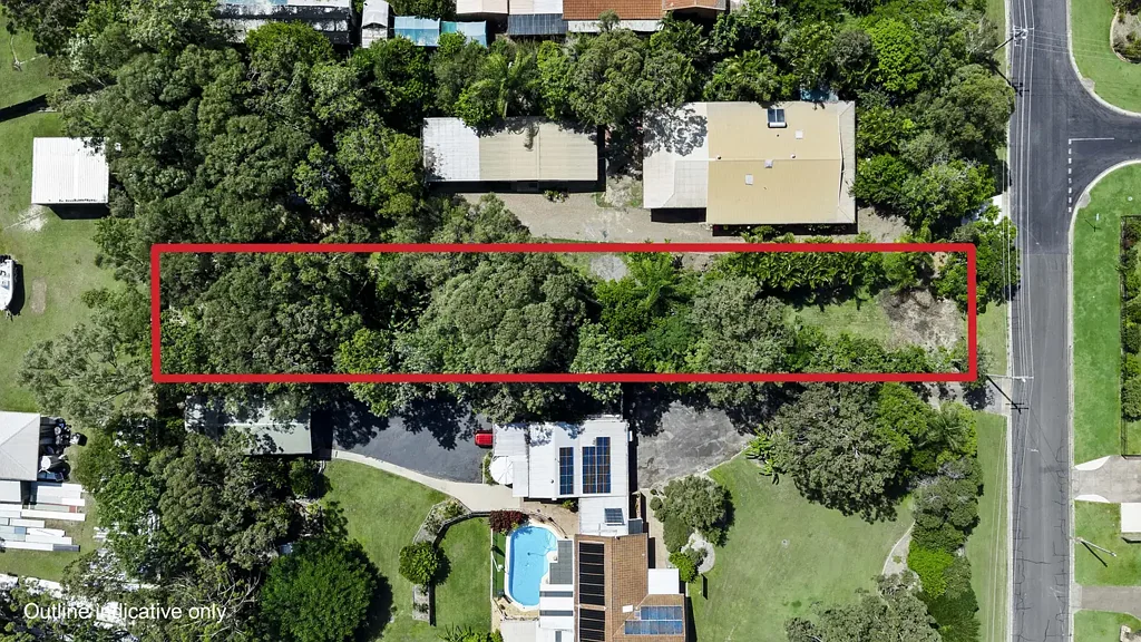Urangan  1500 M2 - LEVEL VACANT ALLOTMENT - POTENTIAL DUPLEX SITE - JUST OVER 1 KM TO BEACH & URANGAN CENTRAL SHOPPING CENTRE- ELEVATED FLOOD FREE LOCATION