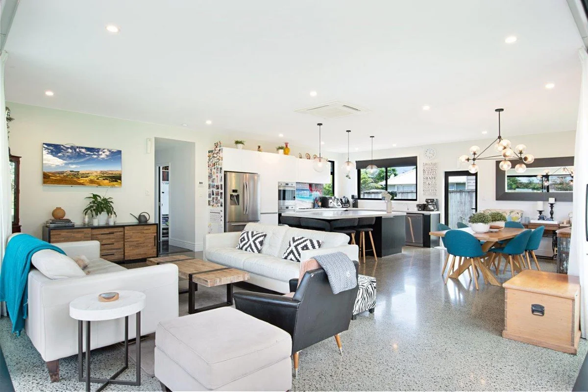 Stunning Family Home with Pool and Spa!