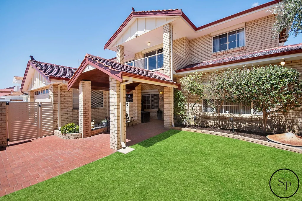 11 Ronsard Drive, San Remo, WA 6210