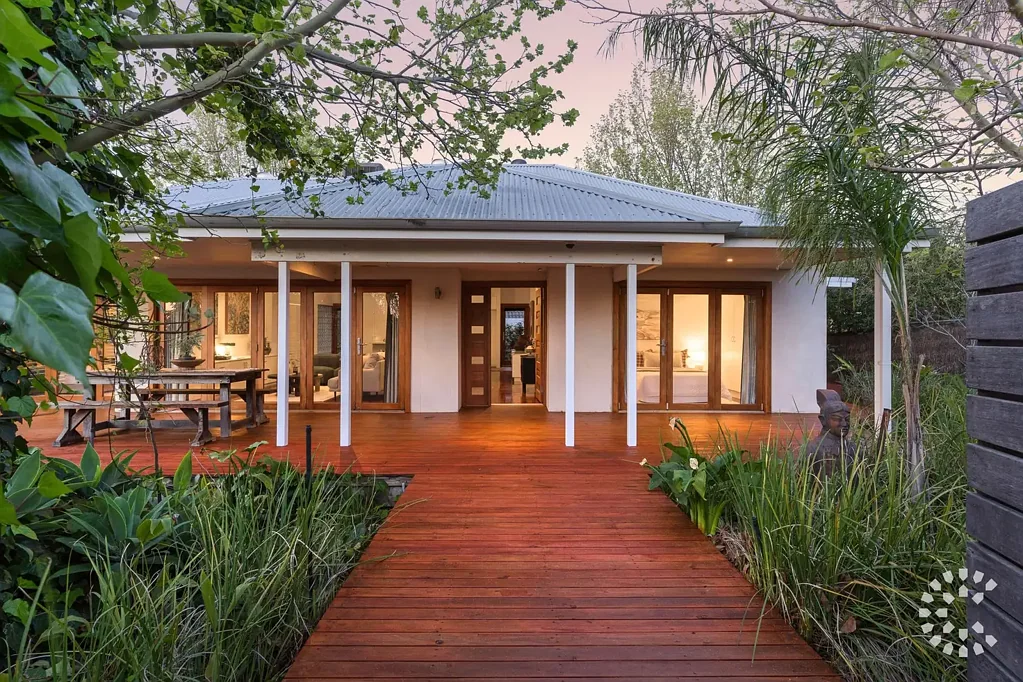2 Lynn Street, Hilton, WA 6163