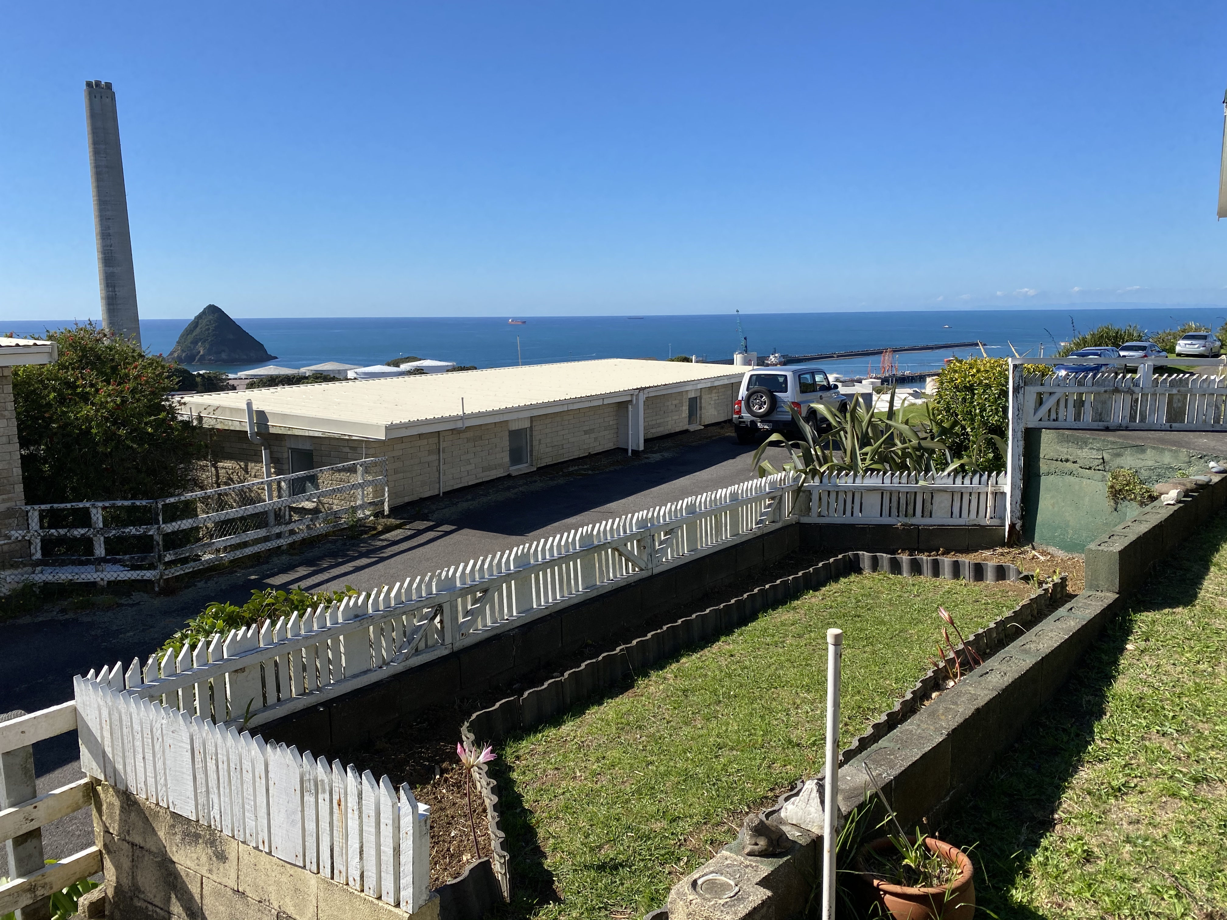 27c Port View Crescent, Moturoa, New Plymouth, 2房, 1浴