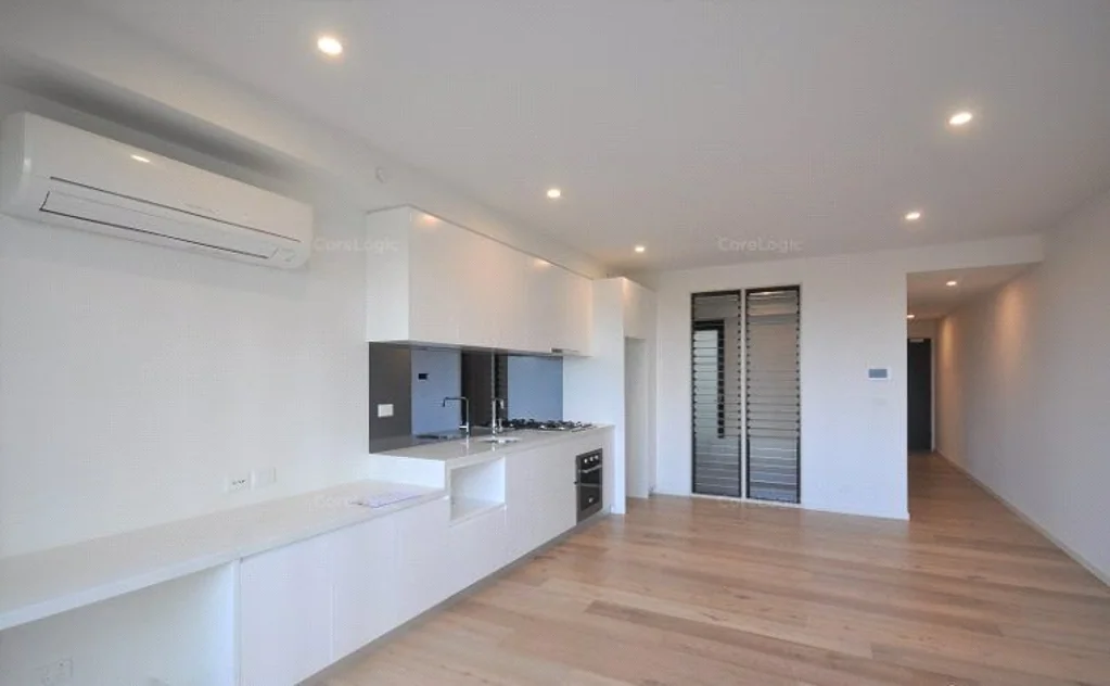 North facing one bedroom apartment on Centre Road