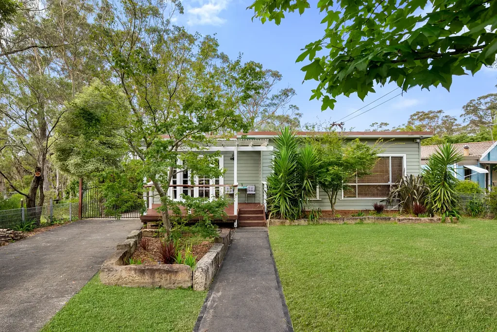 Beautifully Updated Cottage with Bushland Outlooks - Partially Furnished